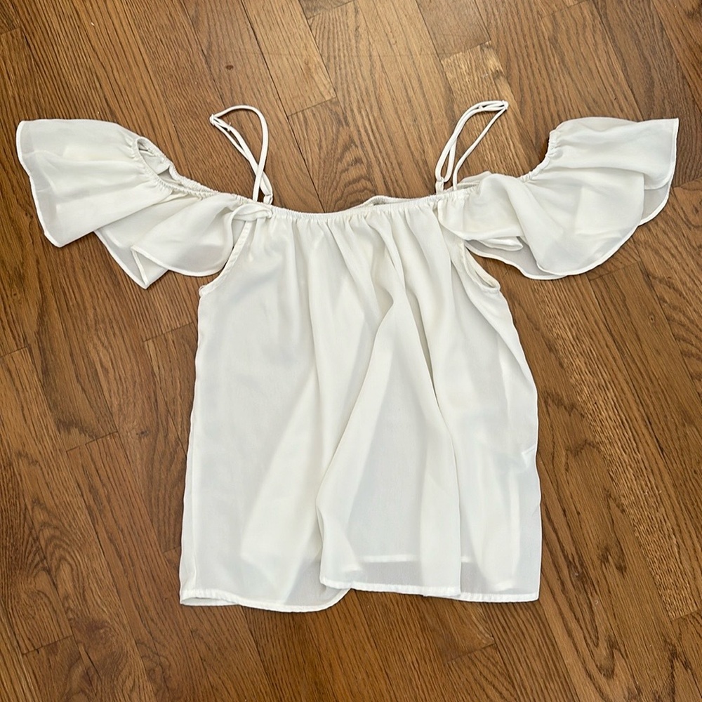 Chiffon off shoulder top